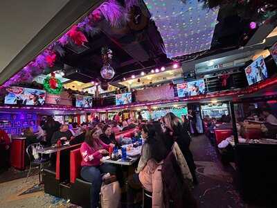 Ellen's Stardust Diner