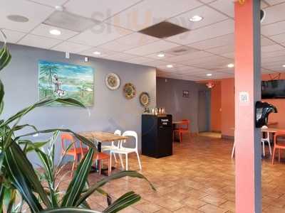 El Burrito Azteca Bar And Grill