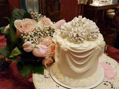 Mulberries Cake Shop