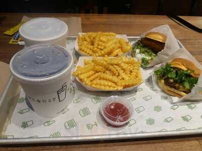 Shake Shack Midtown East
