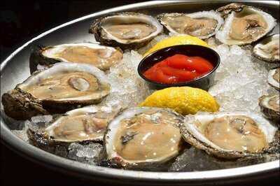 Mr. Ed's Oyster Bar, Mid City