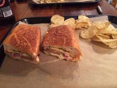 Bunk Sandwiches Alberta