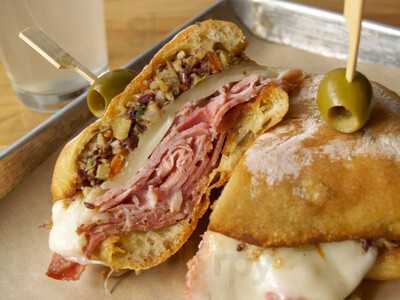 Bunk Sandwiches Alberta