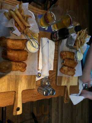 Dalton's Bar & Grill