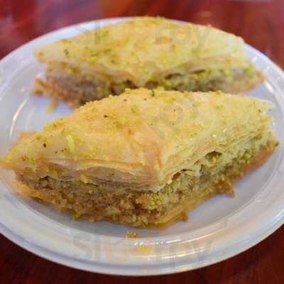 Manakeesh Cafe Bakery & Grill