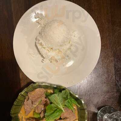 East Thai & Noodle House