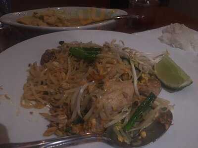 East Thai & Noodle House