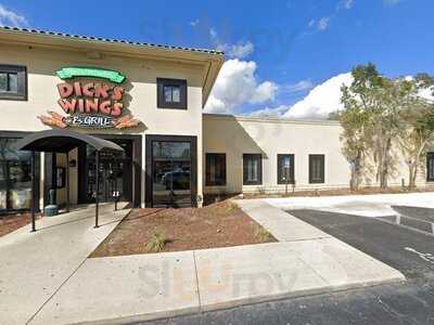 Dick's Wings & Grill