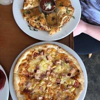 Humble Bee Bakery And Cafe