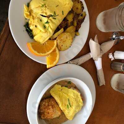 Humble Bee Bakery And Cafe