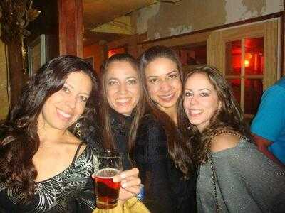 Kells Irish Restaurant And Bar