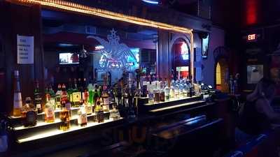 Carson's Sports Bar & Restaurant