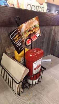 Red Robin's Burger Works