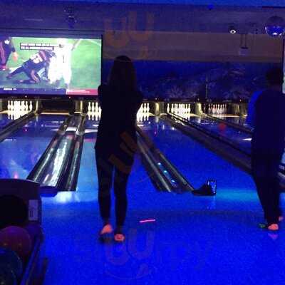 Bird Bowl Bowling Center