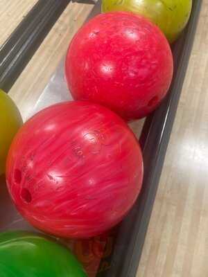Bird Bowl Bowling Center