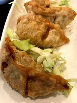 Makoto Sushi & Grill