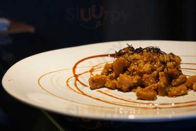 Makoto Sushi & Grill