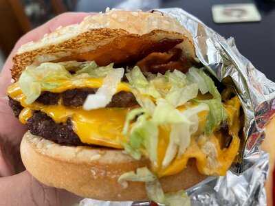 Red Robin Gourmet Burgers