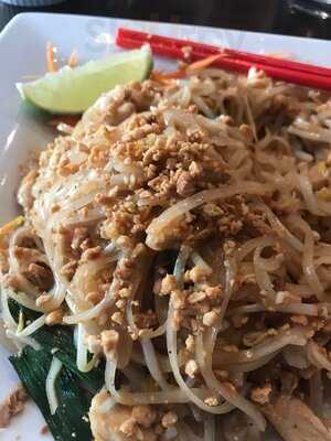 Mai Thai 2 Aksarben Village.