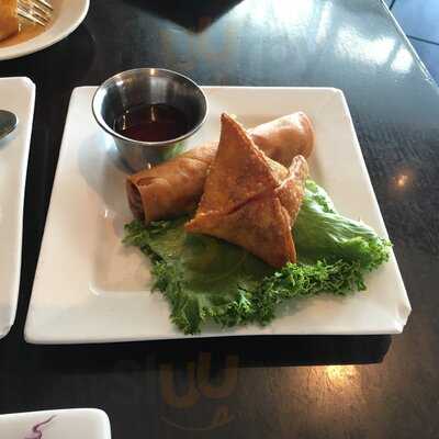 Mai Thai 2 Aksarben Village.