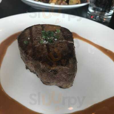 El Che Steakhouse & Bar