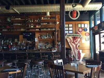 Edgewood Corner Tavern