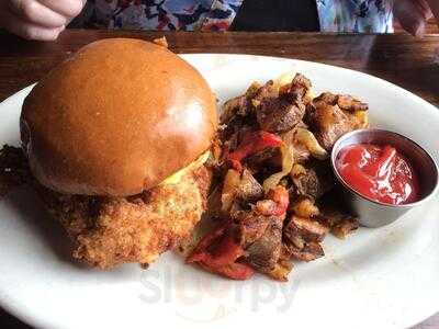 Edgewood Corner Tavern