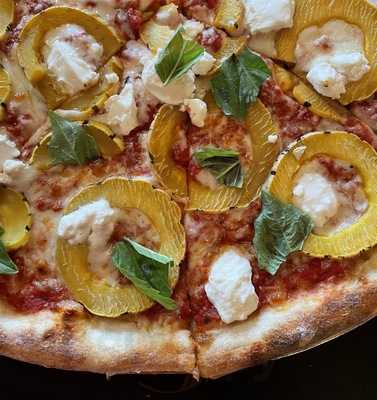 Gladstone Street Pizza