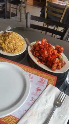 Hoy's Wok Restaurant