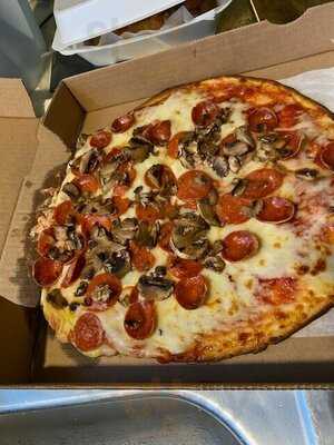 Little Nipper's Pizza