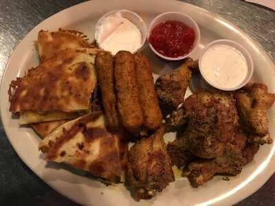 Charlie Brown's Neighborhood Bar & Grill