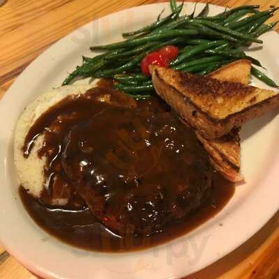 Charlie Brown's Neighborhood Bar & Grill