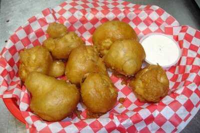 Charlie Brown's Neighborhood Bar & Grill