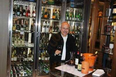 Double Helix Wine & Whiskey Lounge