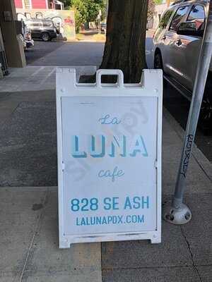 La Luna Cafe