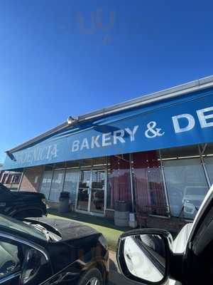 Phoenicia Bakery & Deli - Lamar Blvd