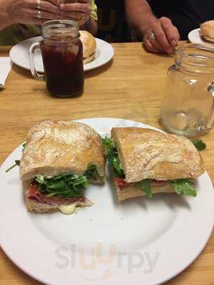 Curtis Park Delicatessen