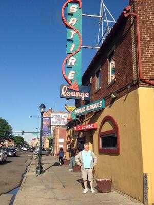 Satire Restaurant & Lounge