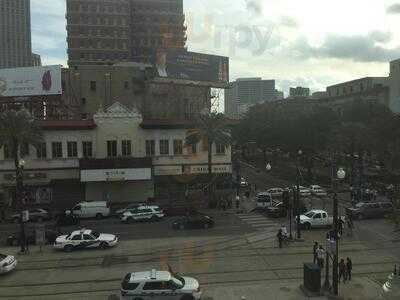 China Wall Chinese Restaurant