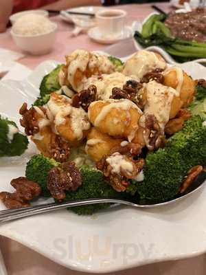 Lucky Eight Restaurant