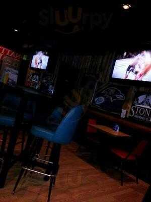 Tommy's Downtown Tavern