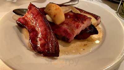 Frankie & Johnnie's Steakhouse