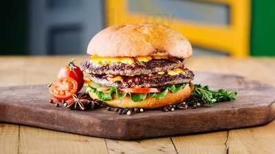 Romanza Pizzeria & Deli