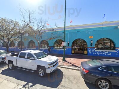 El Mercado Snack Bar