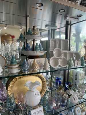 Mikey's Cafe And Bakery Co.