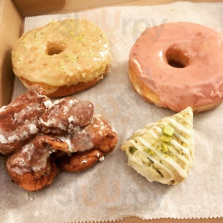 Dottie's Donuts