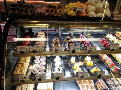 Moscow & Tbilisi Bakery Store