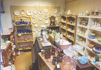 The Handley Antique Mall And Cafe