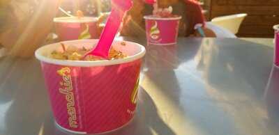 Menchie's Frozen Yogurt