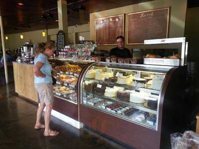 Russell's Bakery & Coffee